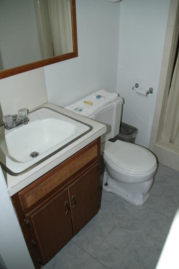 Skyliner Motel Stroud Luaran gambar