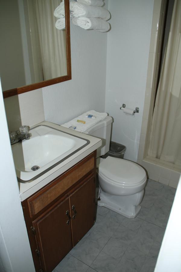 Skyliner Motel Stroud Luaran gambar